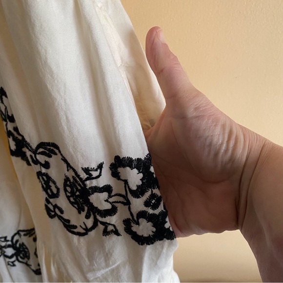 Old Navy Embroidered Mini Swing Dress Woman 4X Cream Pockets Boho Scandinavian - Picture 11 of 15